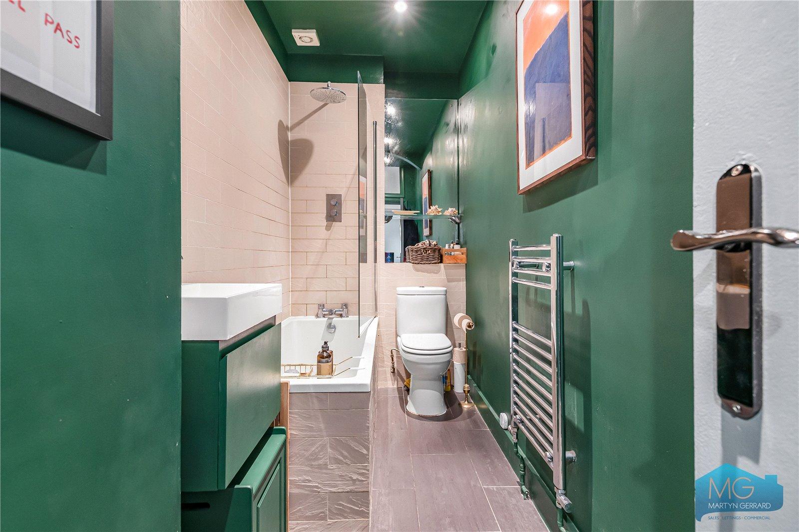 1 bedroom Apartment for sale - Martyn Gerrard