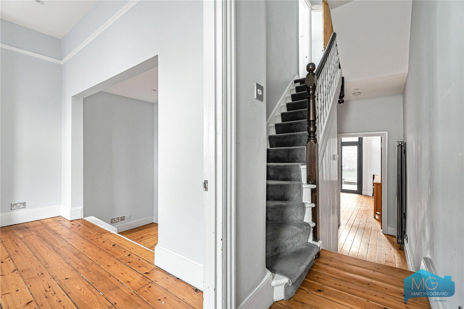 4 bedroom Terraced House for sale - Martyn Gerrard