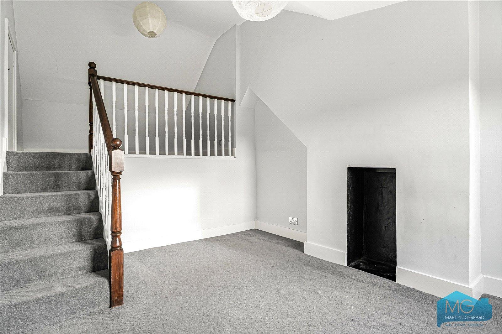 4 bedroom Terraced House for sale - Martyn Gerrard