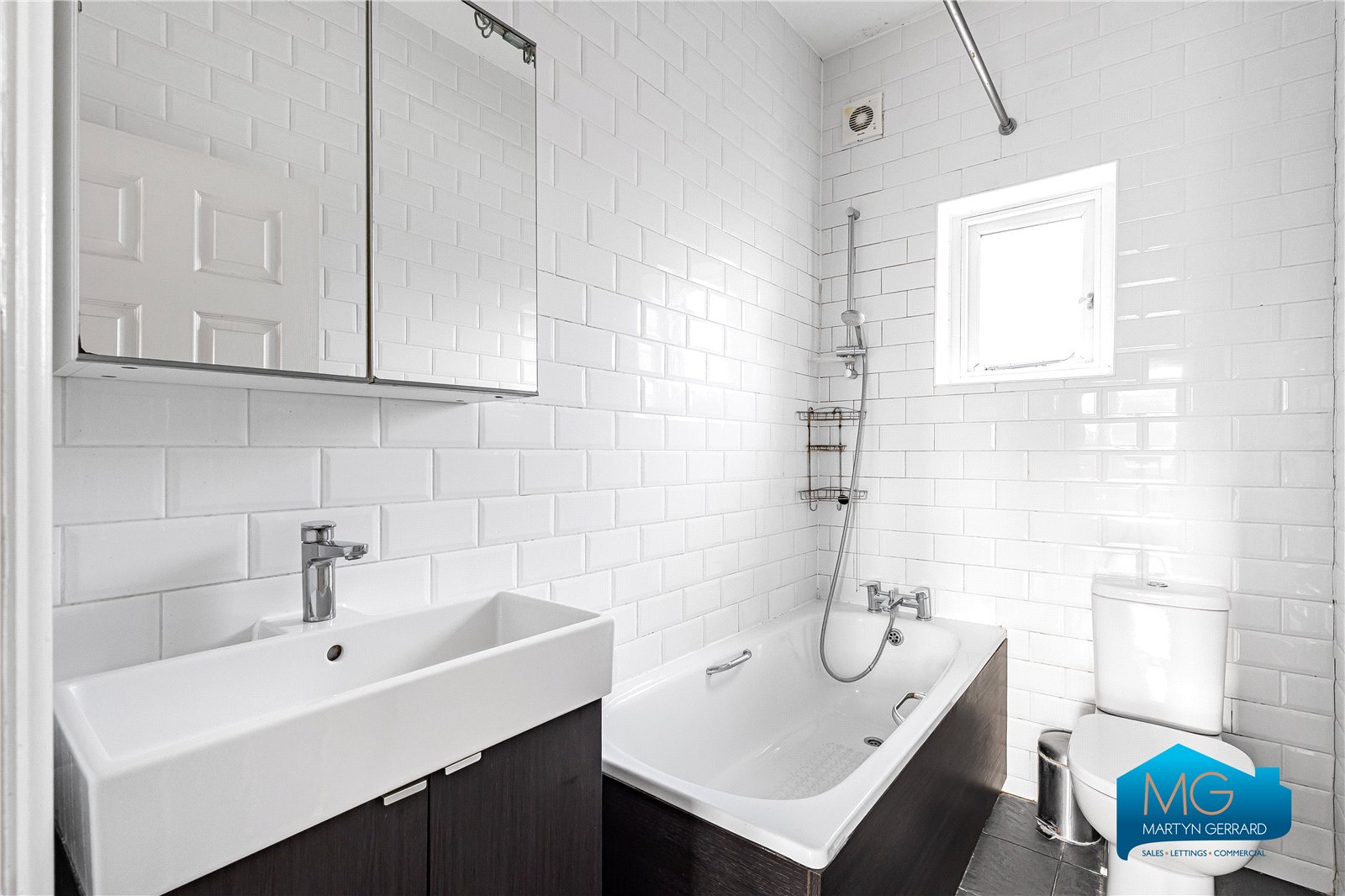 2 bedroom Apartment to rent - Martyn Gerrard