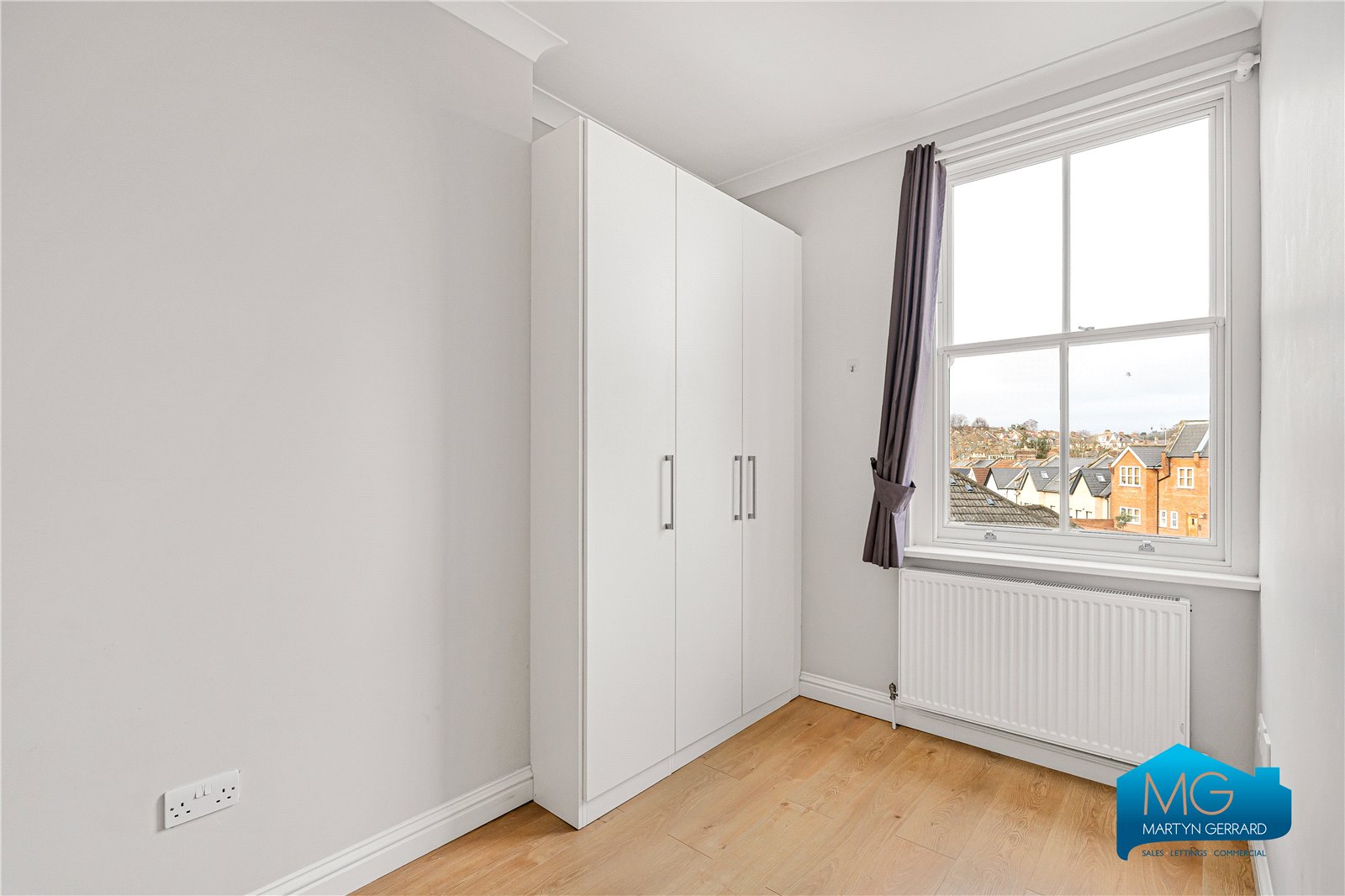 2 bedroom Apartment to rent - Martyn Gerrard