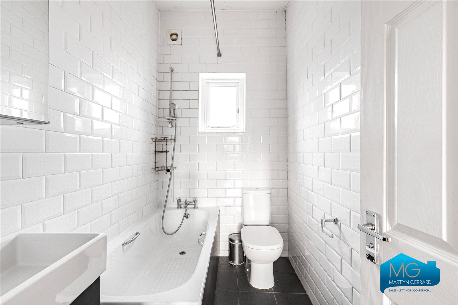 2 bedroom Apartment to rent - Martyn Gerrard
