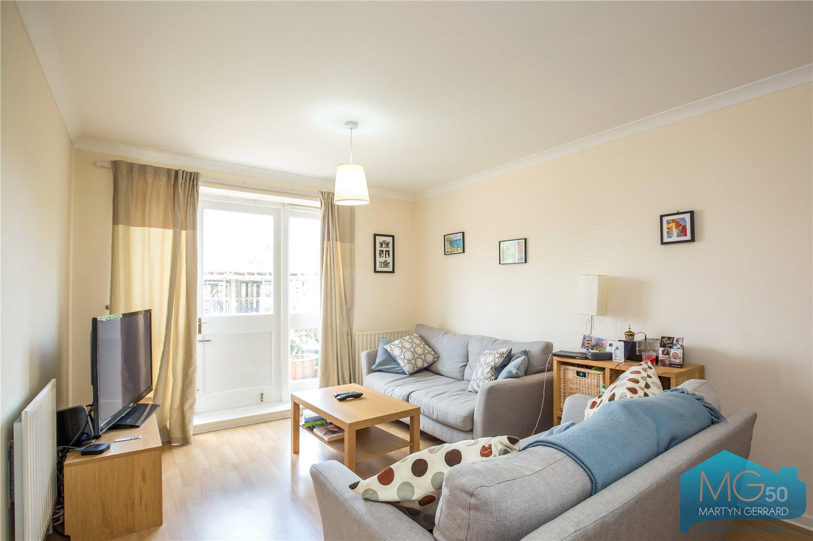 2 bedroom Apartment to rent - Martyn Gerrard