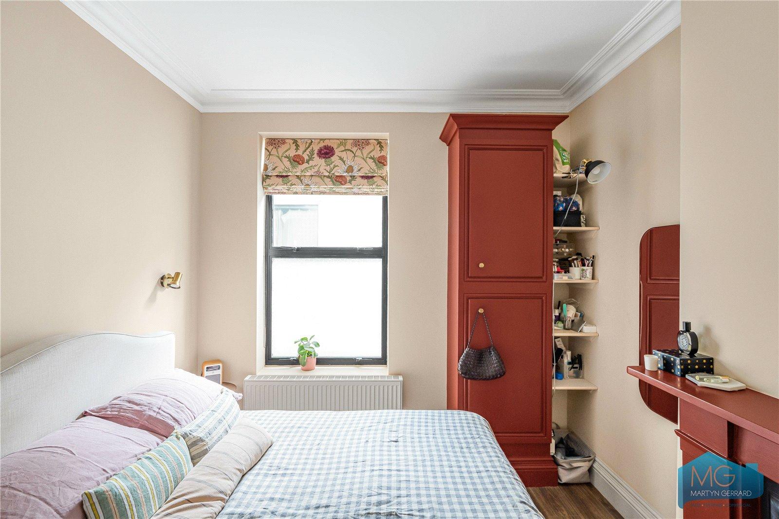 1 bedroom Apartment for sale - Martyn Gerrard