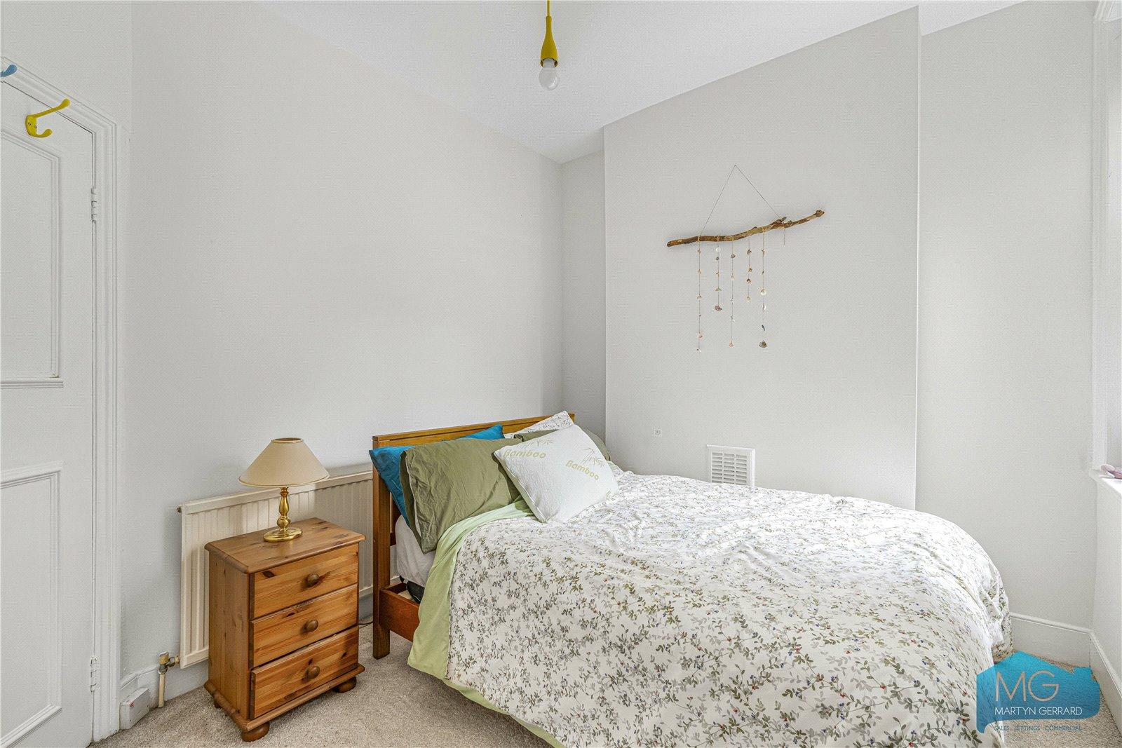 2 bedroom Apartment for sale - Martyn Gerrard