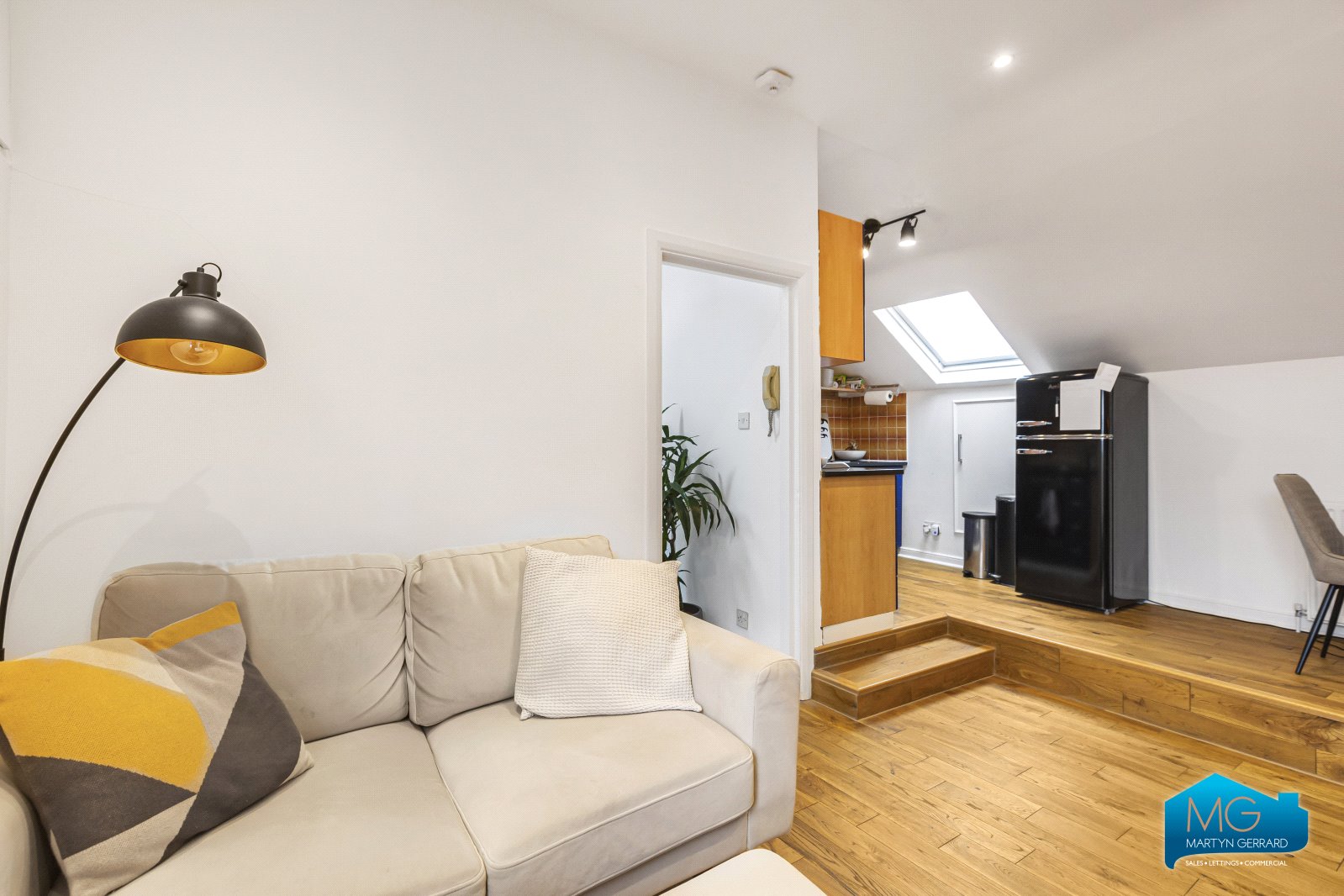 1 bedroom Apartment for sale - Martyn Gerrard