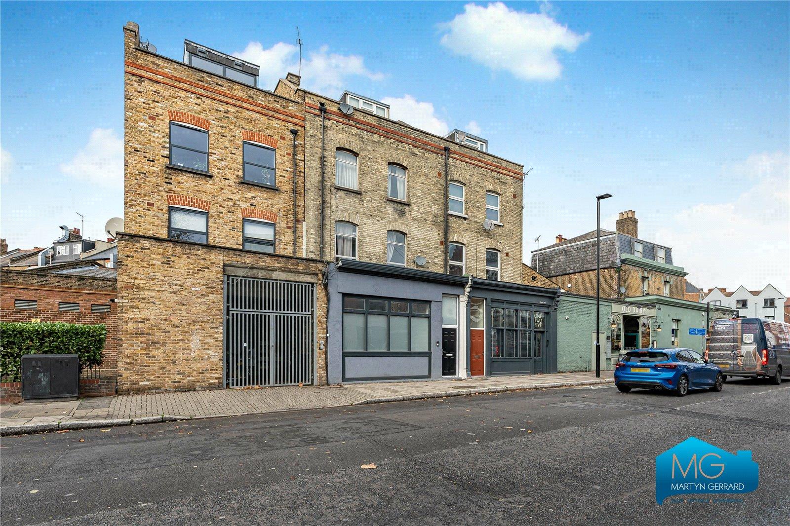 2 bedroom Ground Floor Flat to rent - Martyn Gerrard
