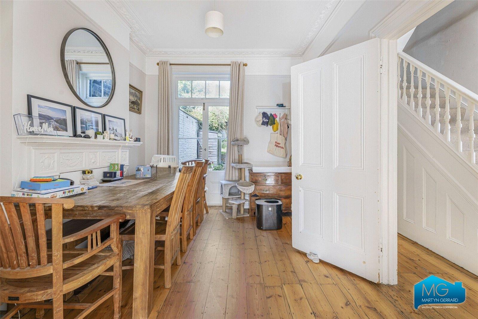 4 bedroom Terraced House to rent - Martyn Gerrard