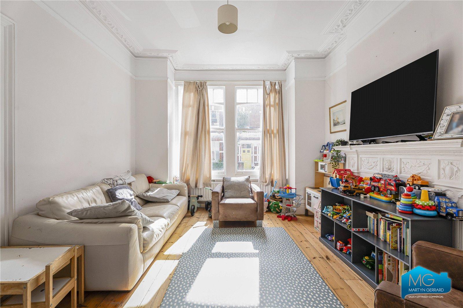 4 bedroom Terraced House to rent - Martyn Gerrard