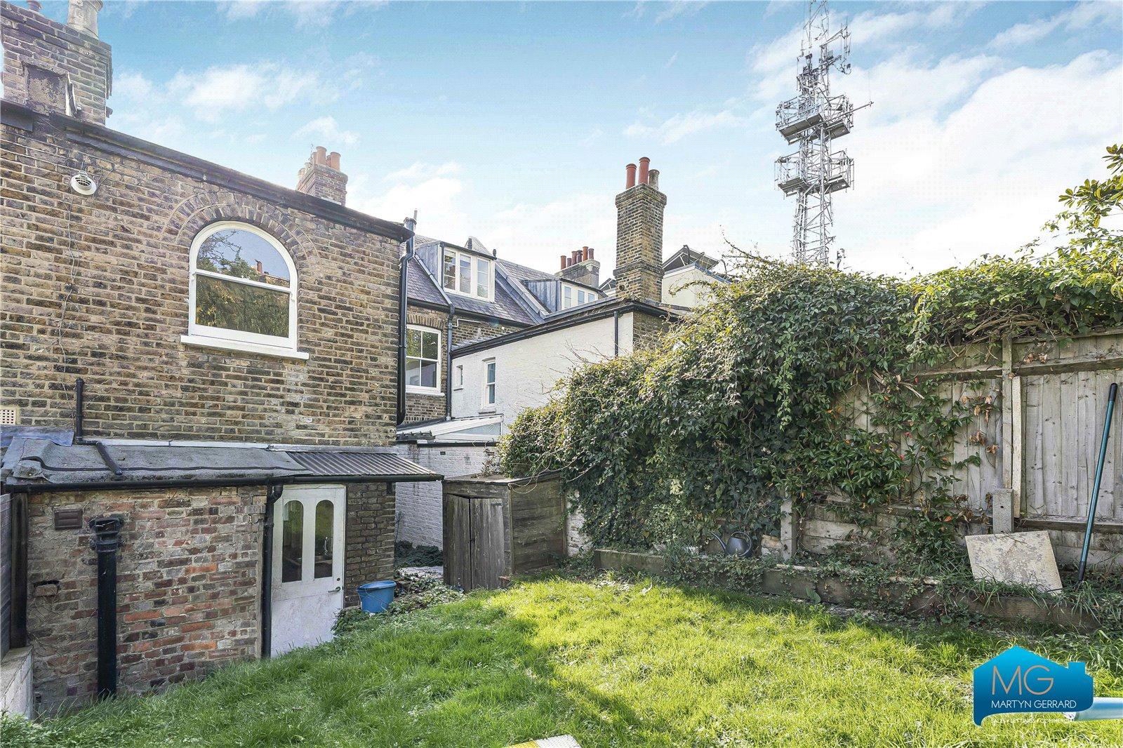 4 bedroom Terraced House to rent - Martyn Gerrard