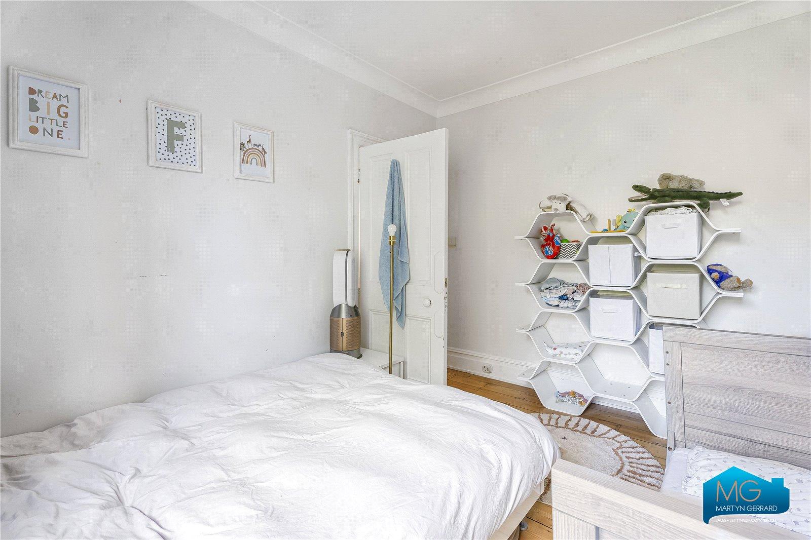 4 bedroom Terraced House to rent - Martyn Gerrard
