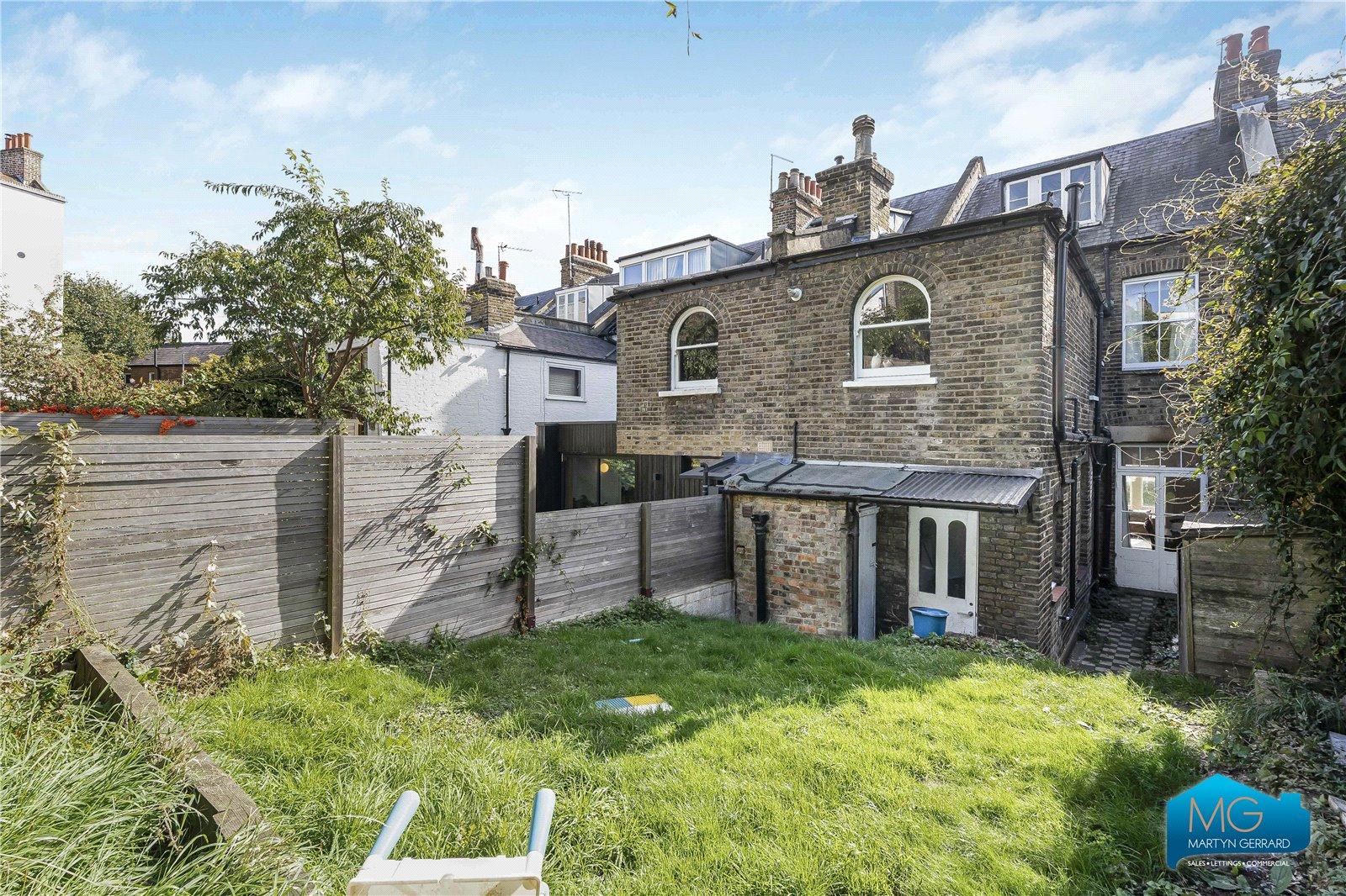 4 bedroom Terraced House to rent - Martyn Gerrard