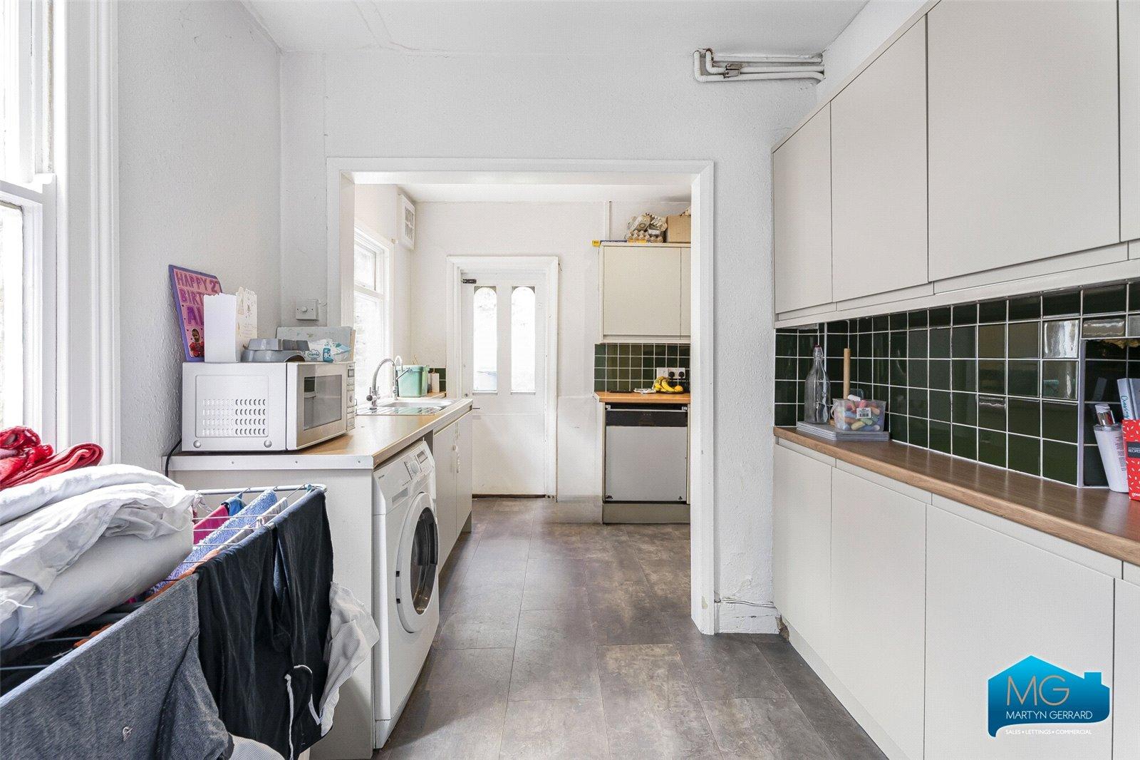 4 bedroom Terraced House to rent - Martyn Gerrard