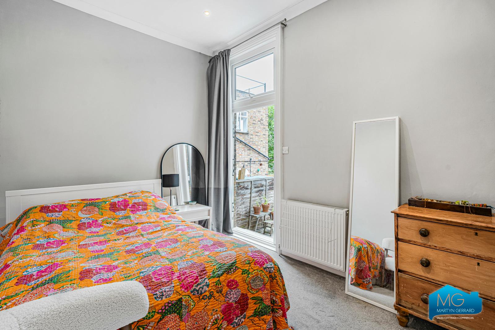 1 bedroom Ground Floor Flat to rent - Martyn Gerrard