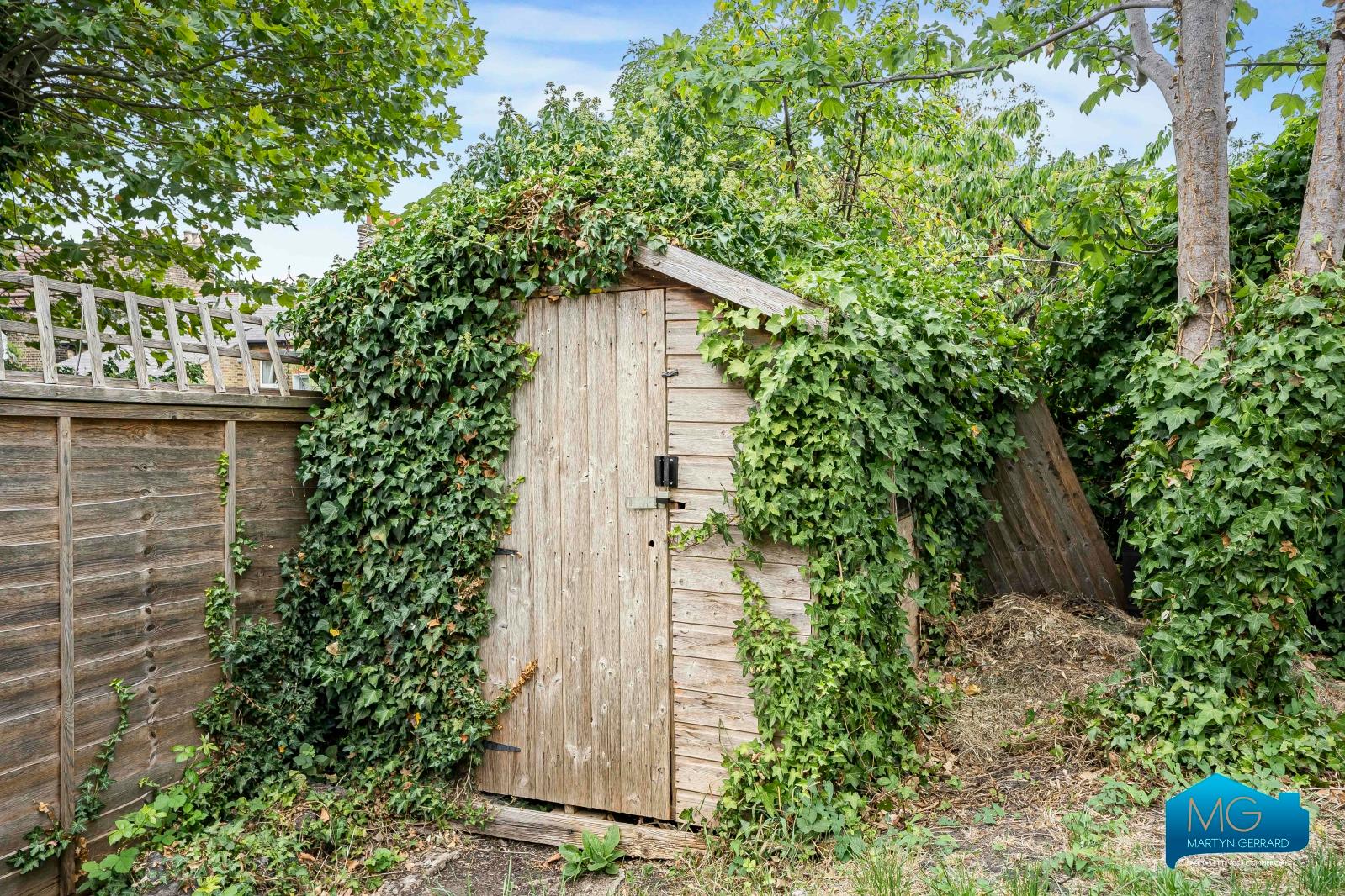 1 bedroom Ground Floor Flat to rent - Martyn Gerrard