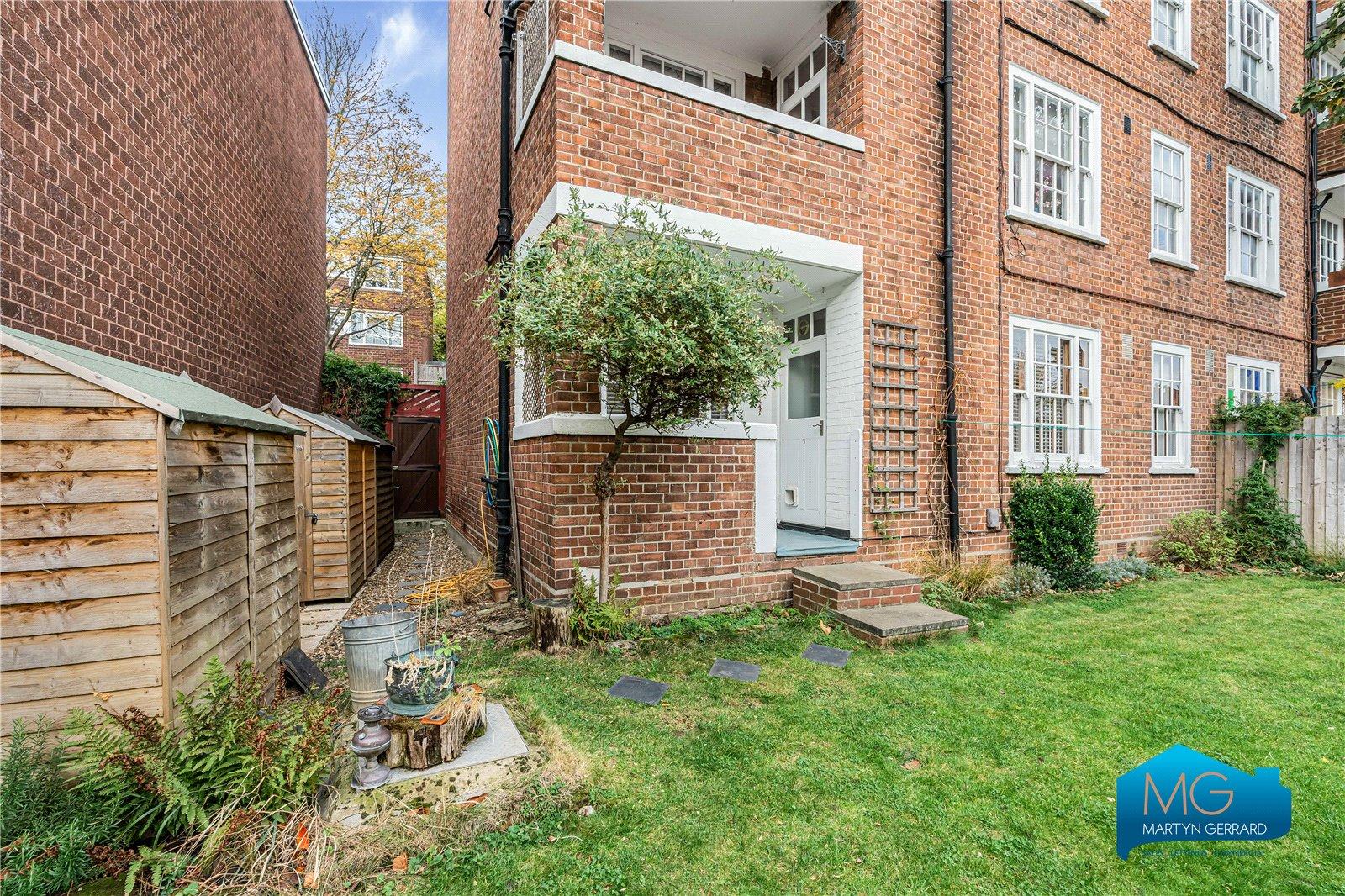 2 bedroom Ground Floor Flat to rent - Martyn Gerrard