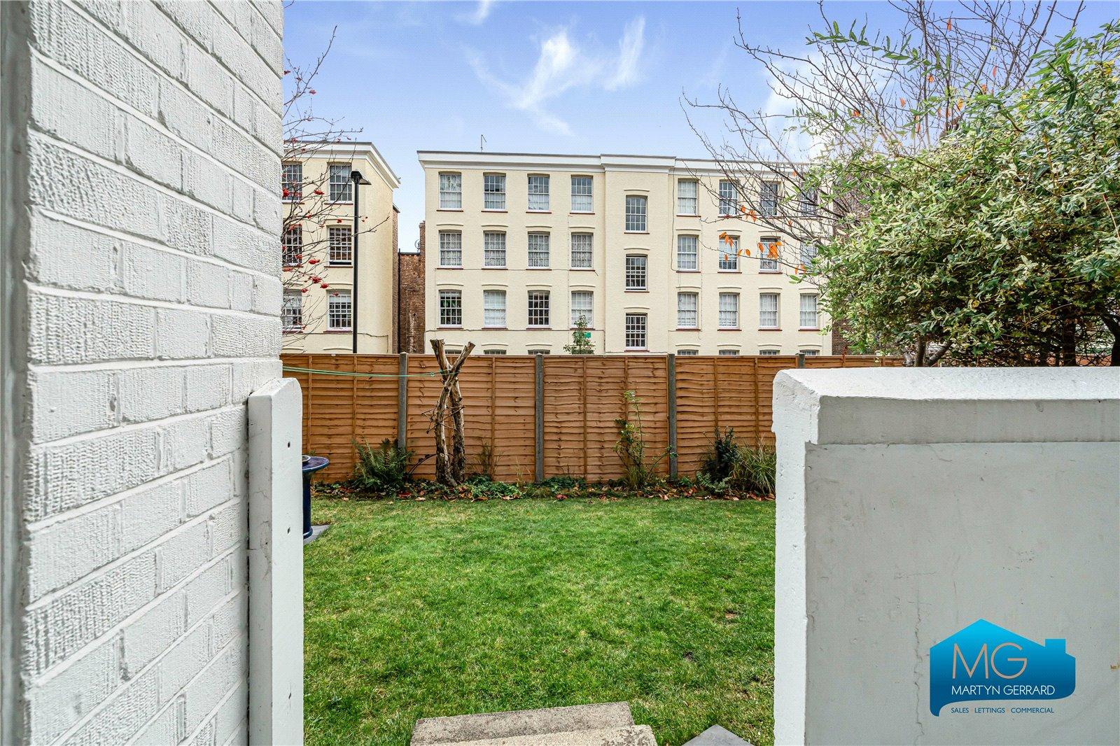 2 bedroom Ground Floor Flat to rent - Martyn Gerrard