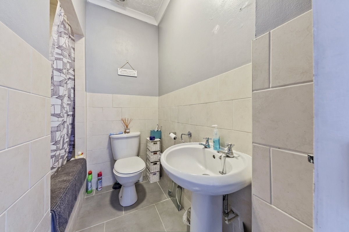 1 bedroom Apartment to rent - Martyn Gerrard