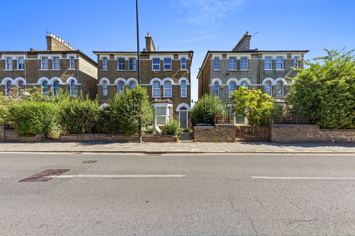 1 bedroom Apartment to rent - Martyn Gerrard