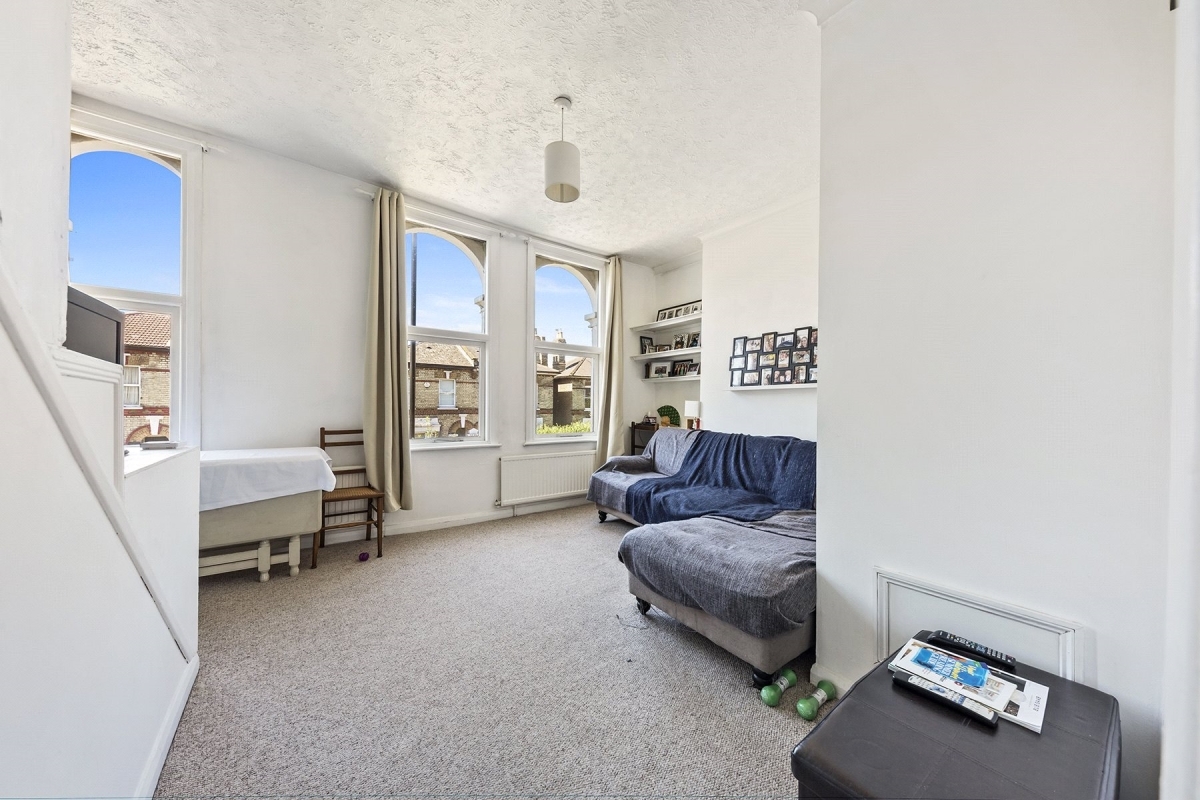 1 bedroom Apartment to rent - Martyn Gerrard