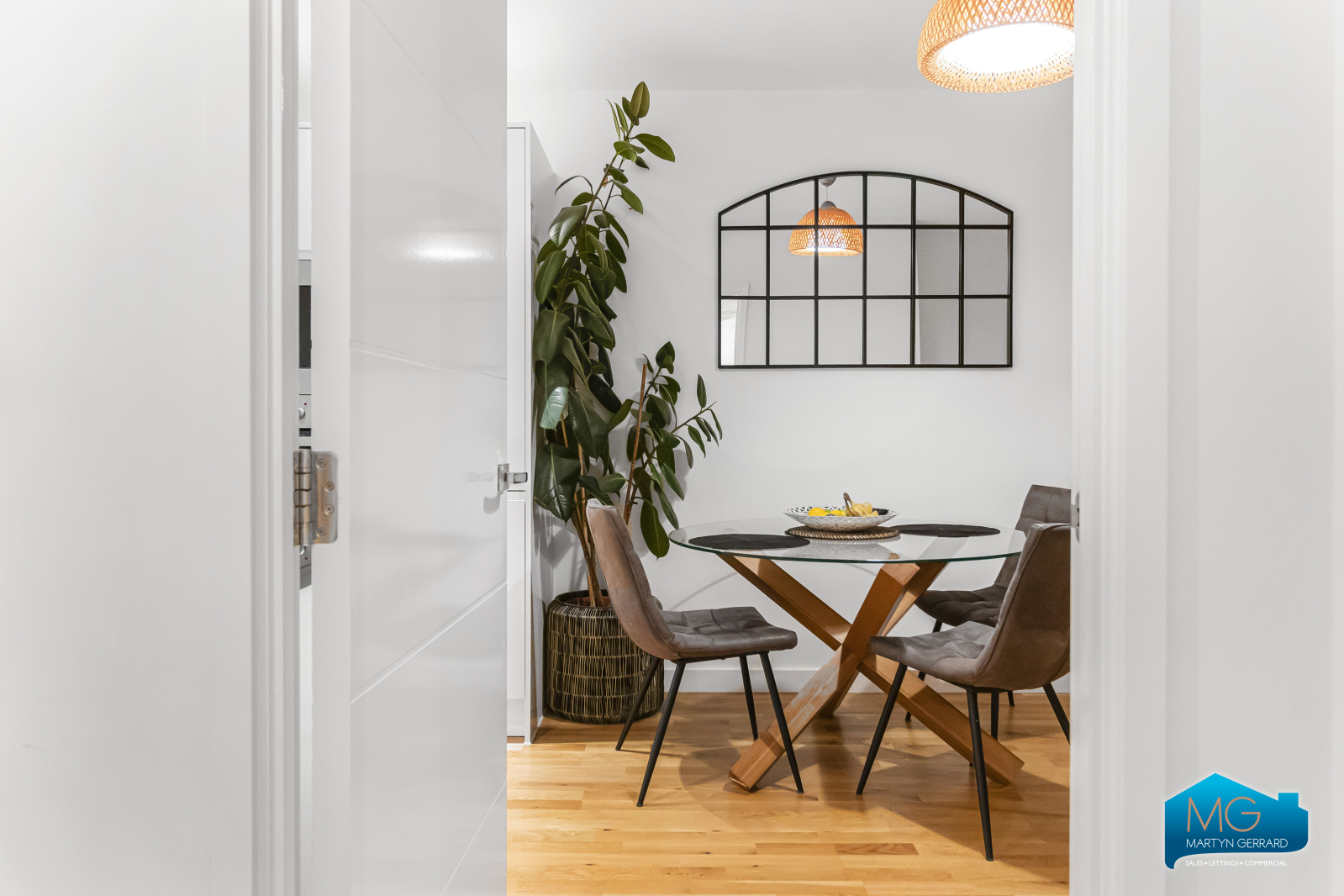 1 bedroom Apartment to rent - Martyn Gerrard