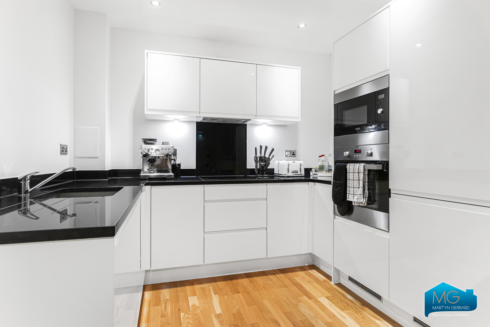 Altitude Point, Hampden Road, Crouch End, London, N8+  - Martyn Gerrard