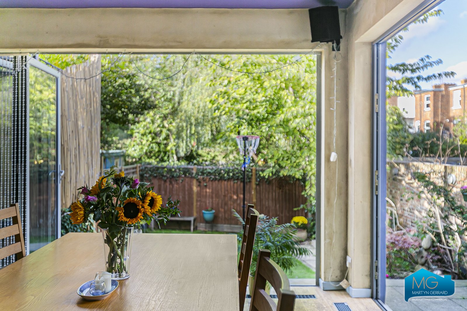 5 bedroom End of Terrace House to rent - Martyn Gerrard