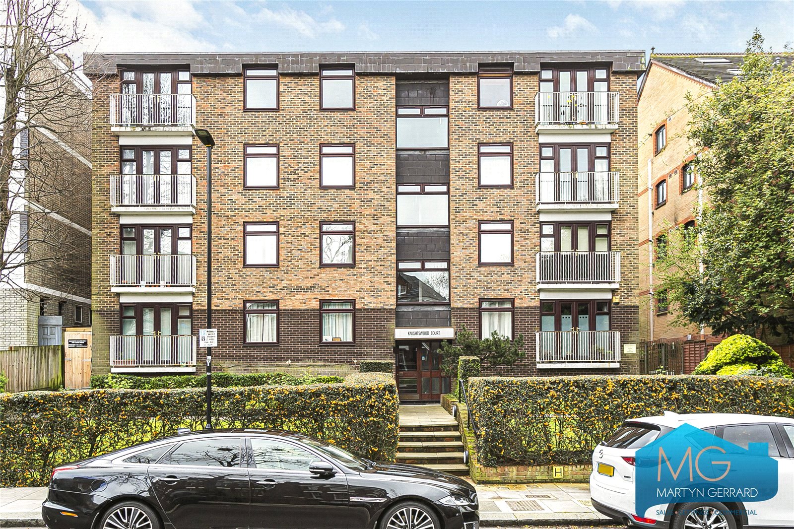2 bedroom Apartment to rent - Martyn Gerrard