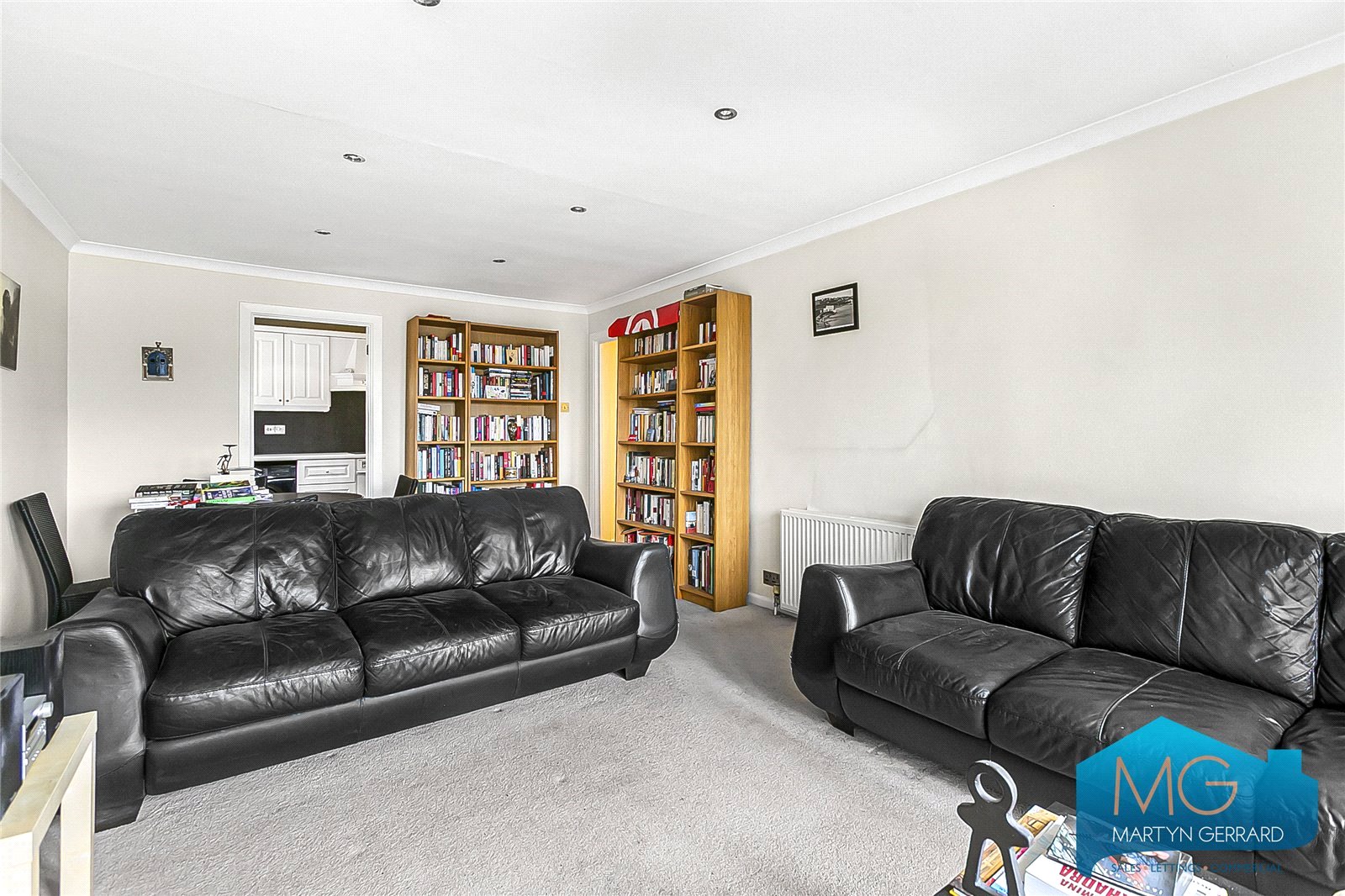 Knightswood Court, Avenue Road, Crouch End, London, N6+  - Martyn Gerrard