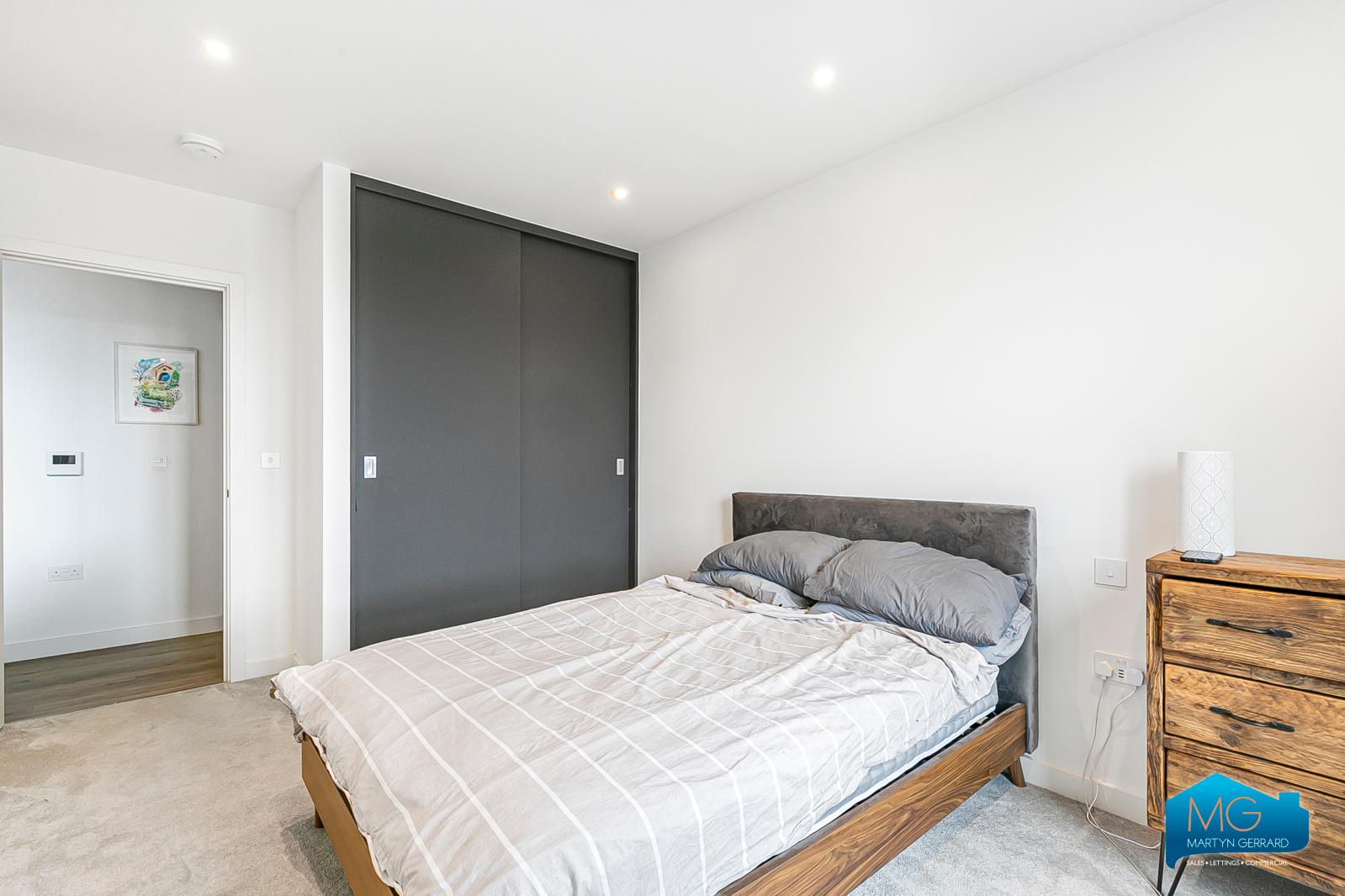 1 bedroom Apartment to rent - Martyn Gerrard