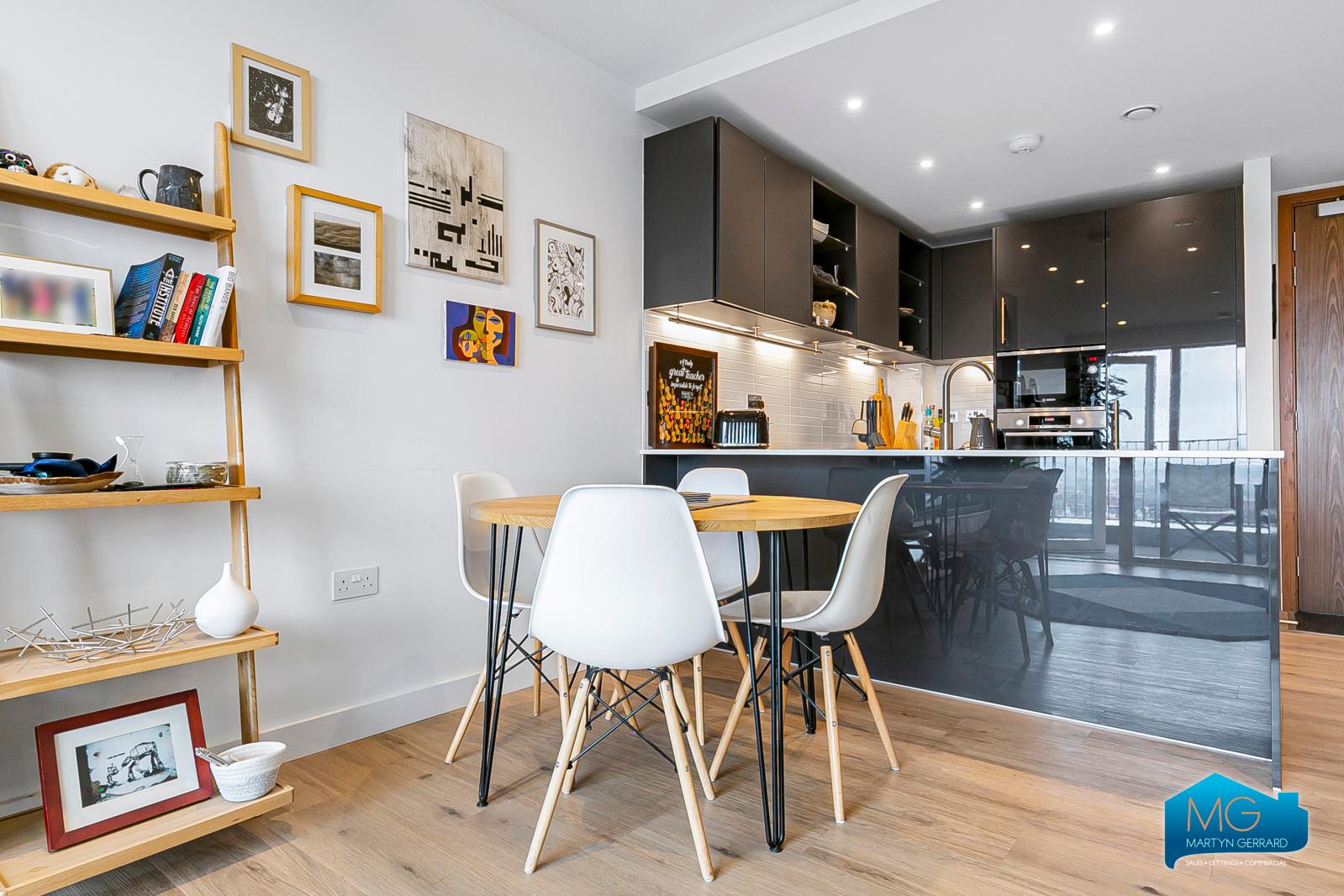 1 bedroom Apartment to rent + ' - Martyn Gerrard