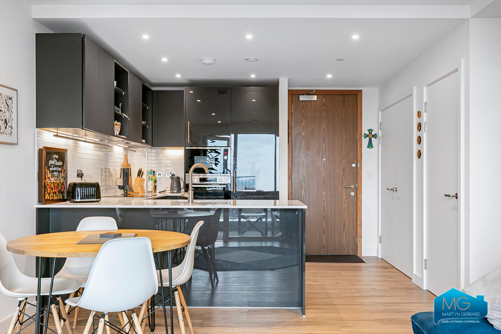 1 bedroom Apartment to rent - Martyn Gerrard