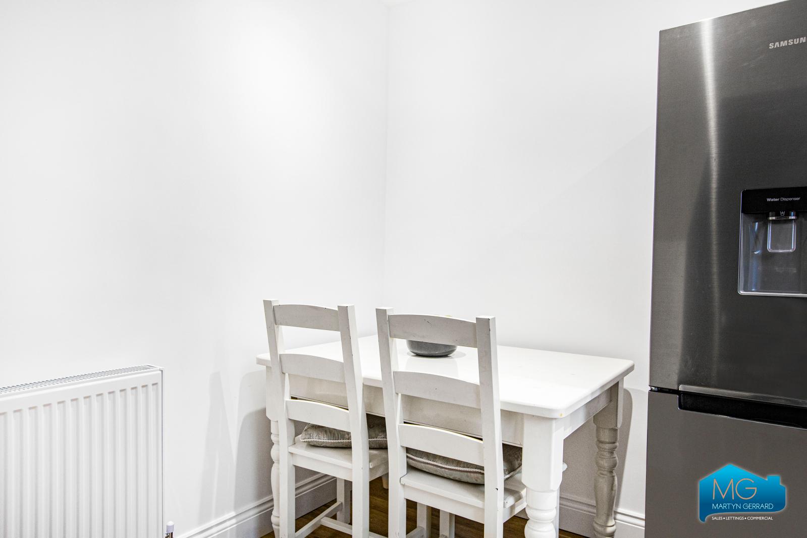 1 bedroom Apartment to rent - Martyn Gerrard