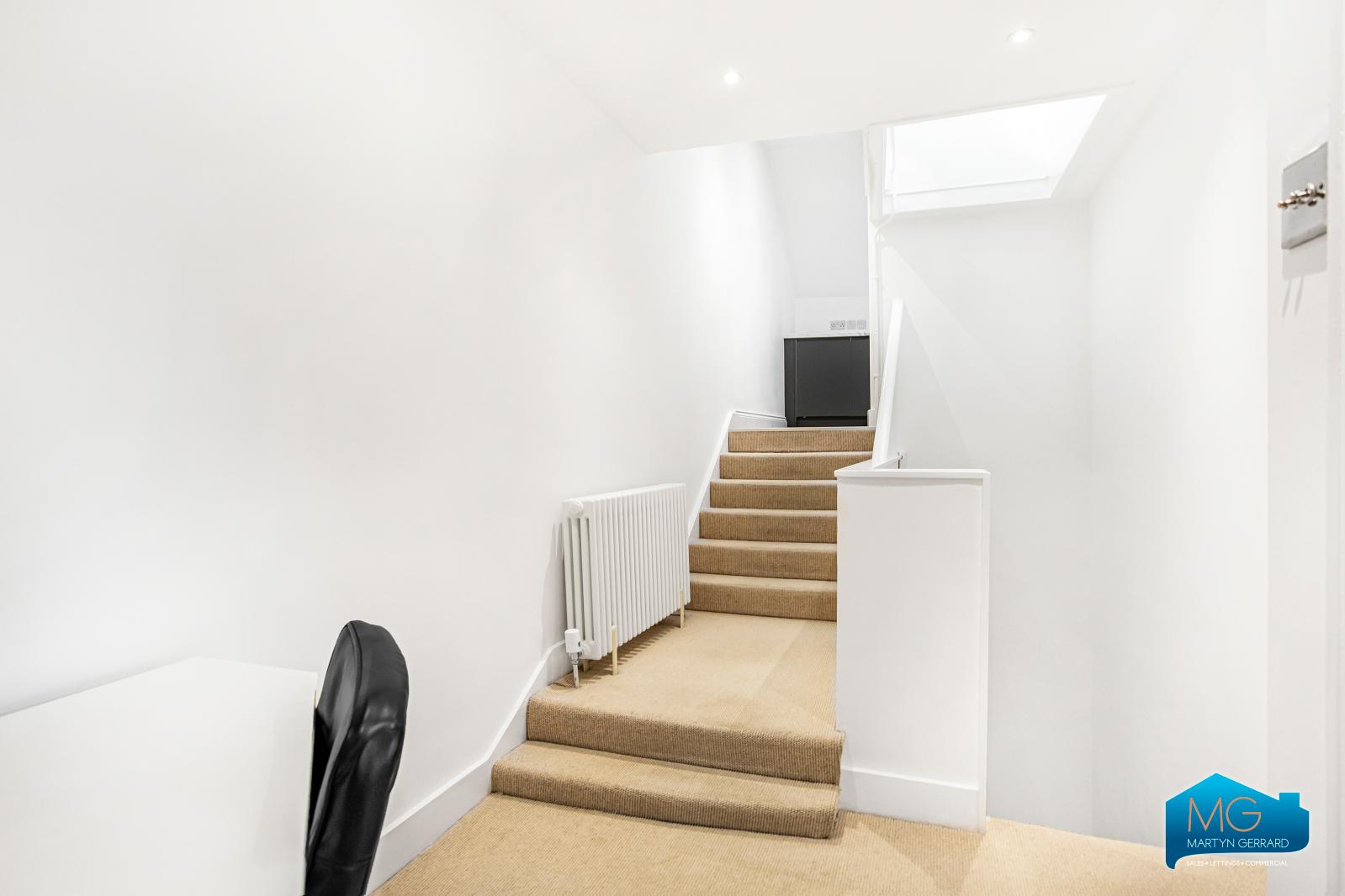 1 bedroom Apartment to rent - Martyn Gerrard