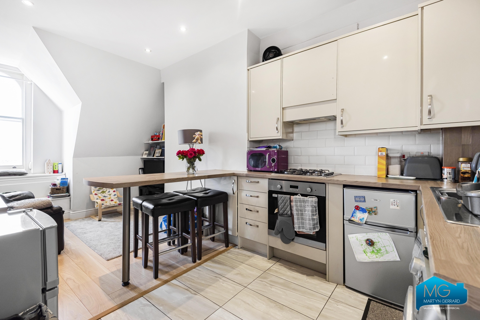 Crouch End Hill, Crouch End, London, N8+  - Martyn Gerrard