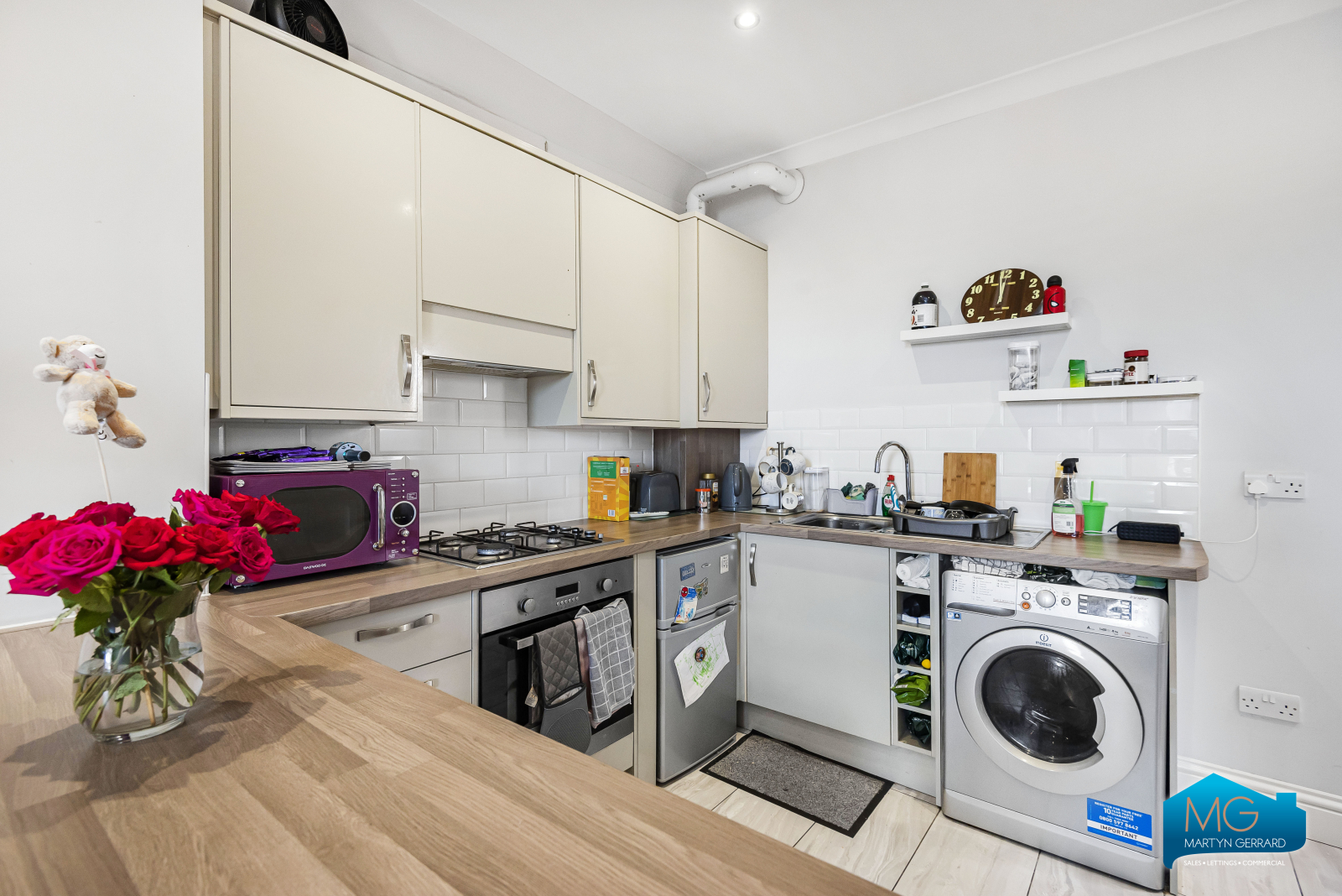 Crouch End Hill, Crouch End, London, N8+  - Martyn Gerrard