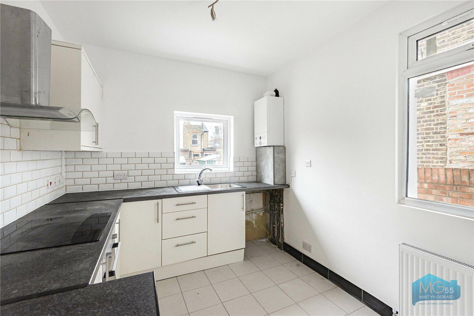 4 bedroom Terraced House to rent - Martyn Gerrard