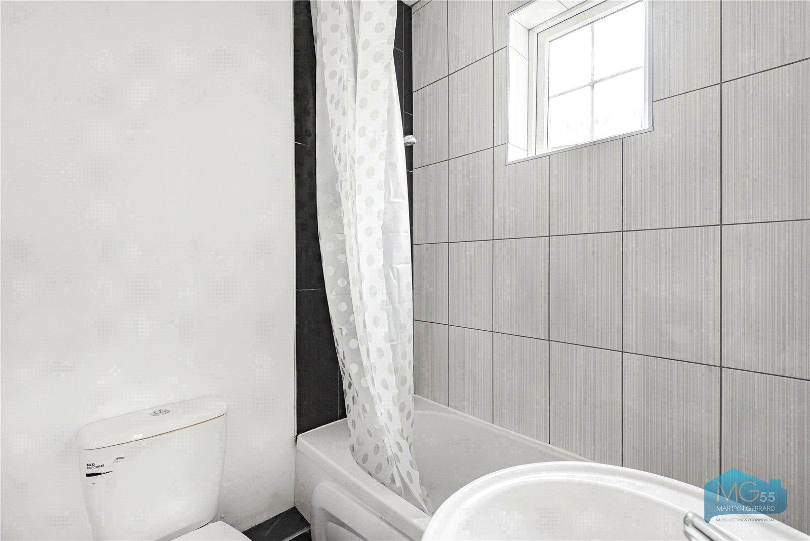 4 bedroom Terraced House to rent - Martyn Gerrard