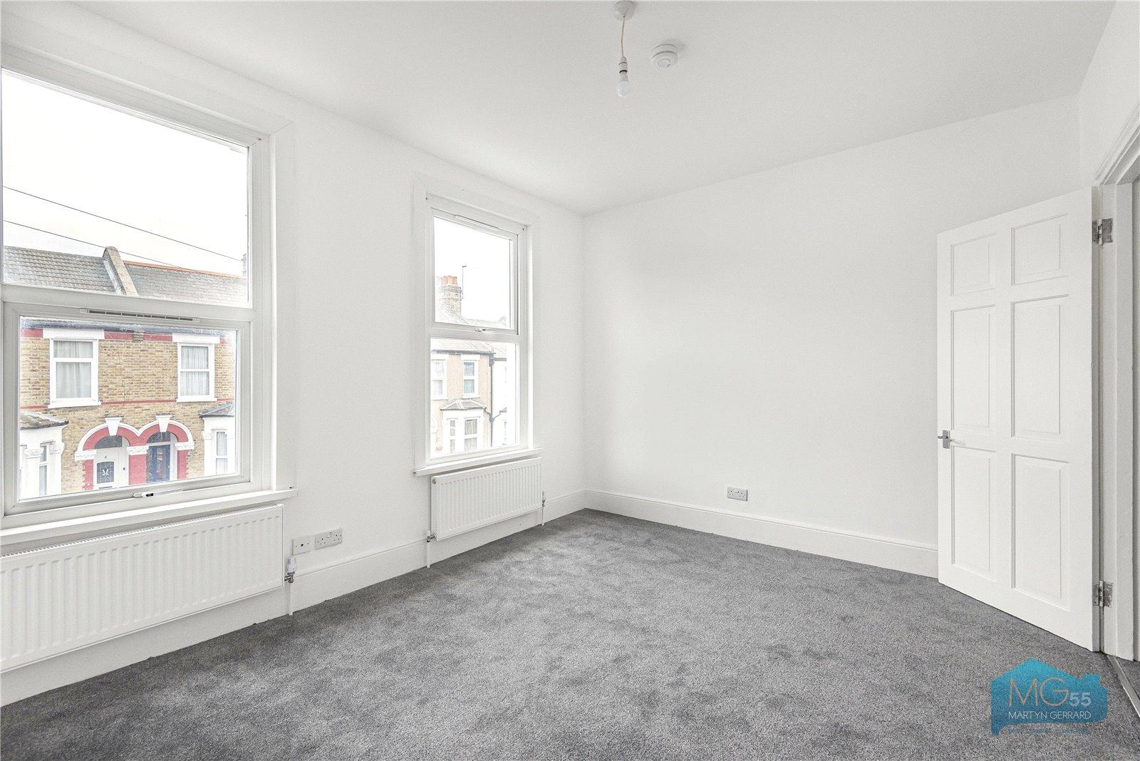 4 bedroom Terraced House to rent - Martyn Gerrard