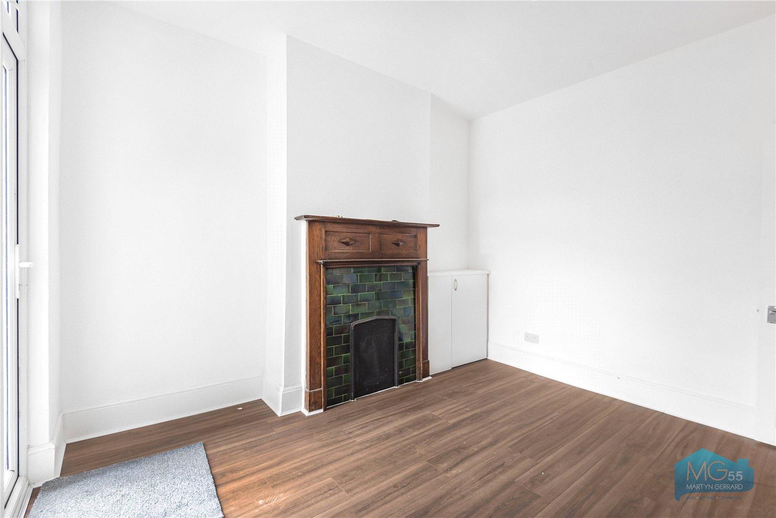 4 bedroom Terraced House to rent - Martyn Gerrard