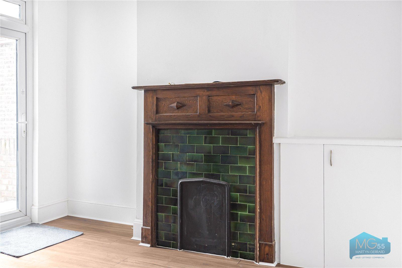 4 bedroom Terraced House to rent - Martyn Gerrard