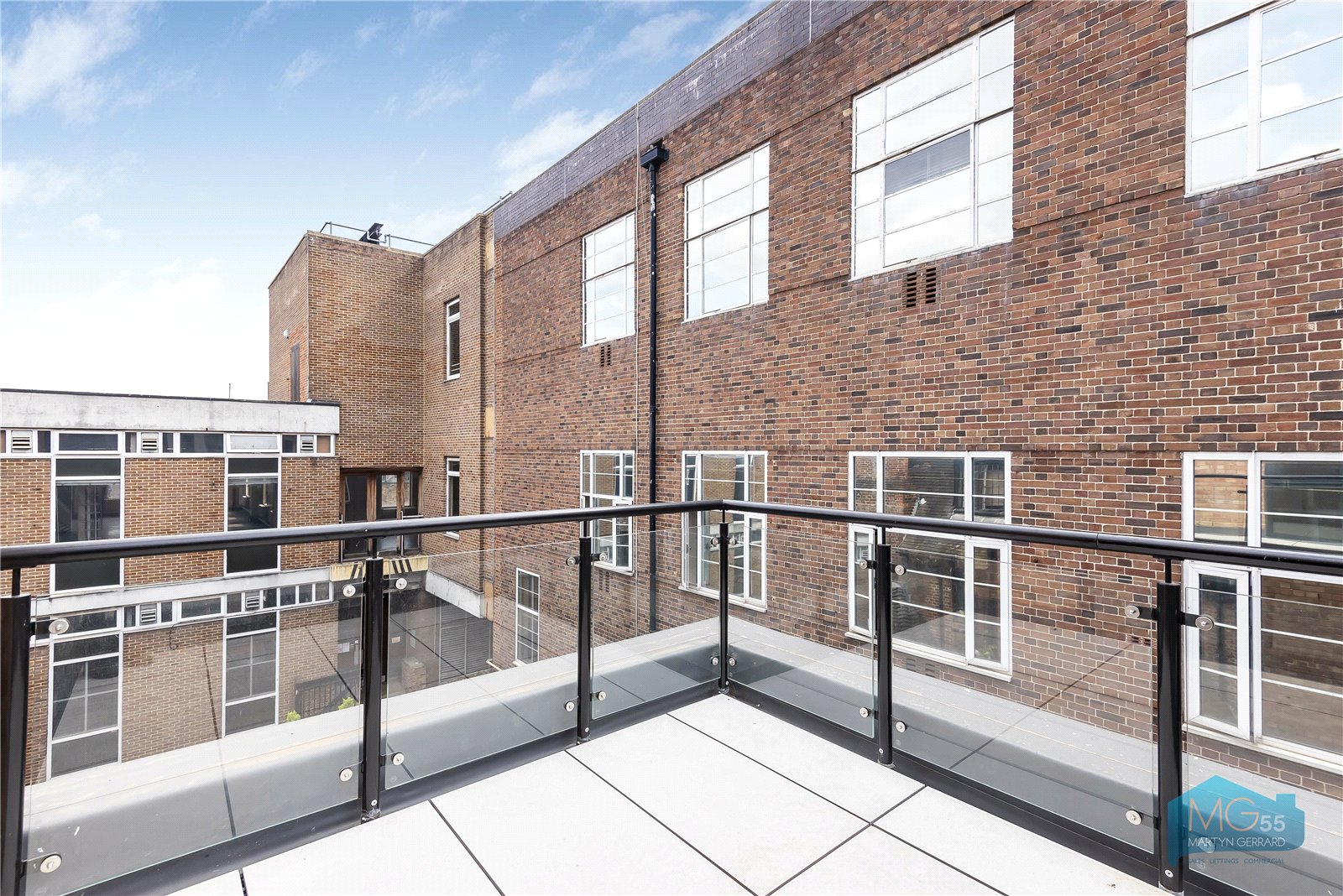 1 bedroom Apartment to rent - Martyn Gerrard