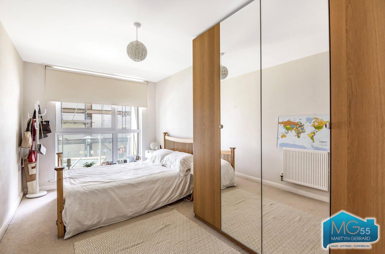 1 bedroom Apartment to rent - Martyn Gerrard