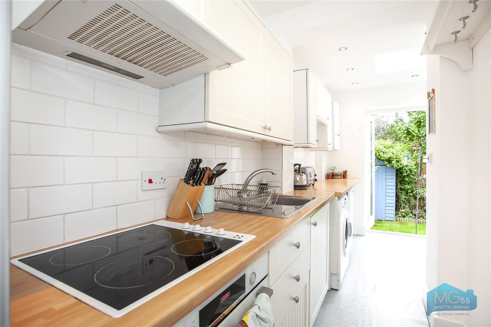 1 bedroom Ground Floor Flat to rent + ' - Martyn Gerrard