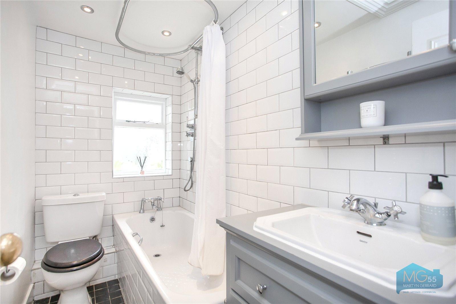 1 bedroom Ground Floor Flat to rent - Martyn Gerrard