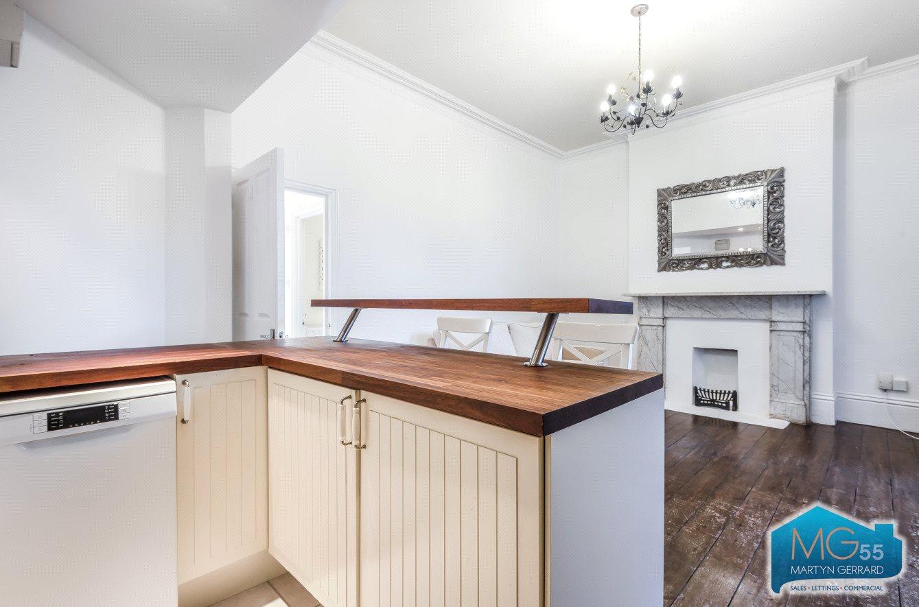 1 bedroom Apartment to rent - Martyn Gerrard