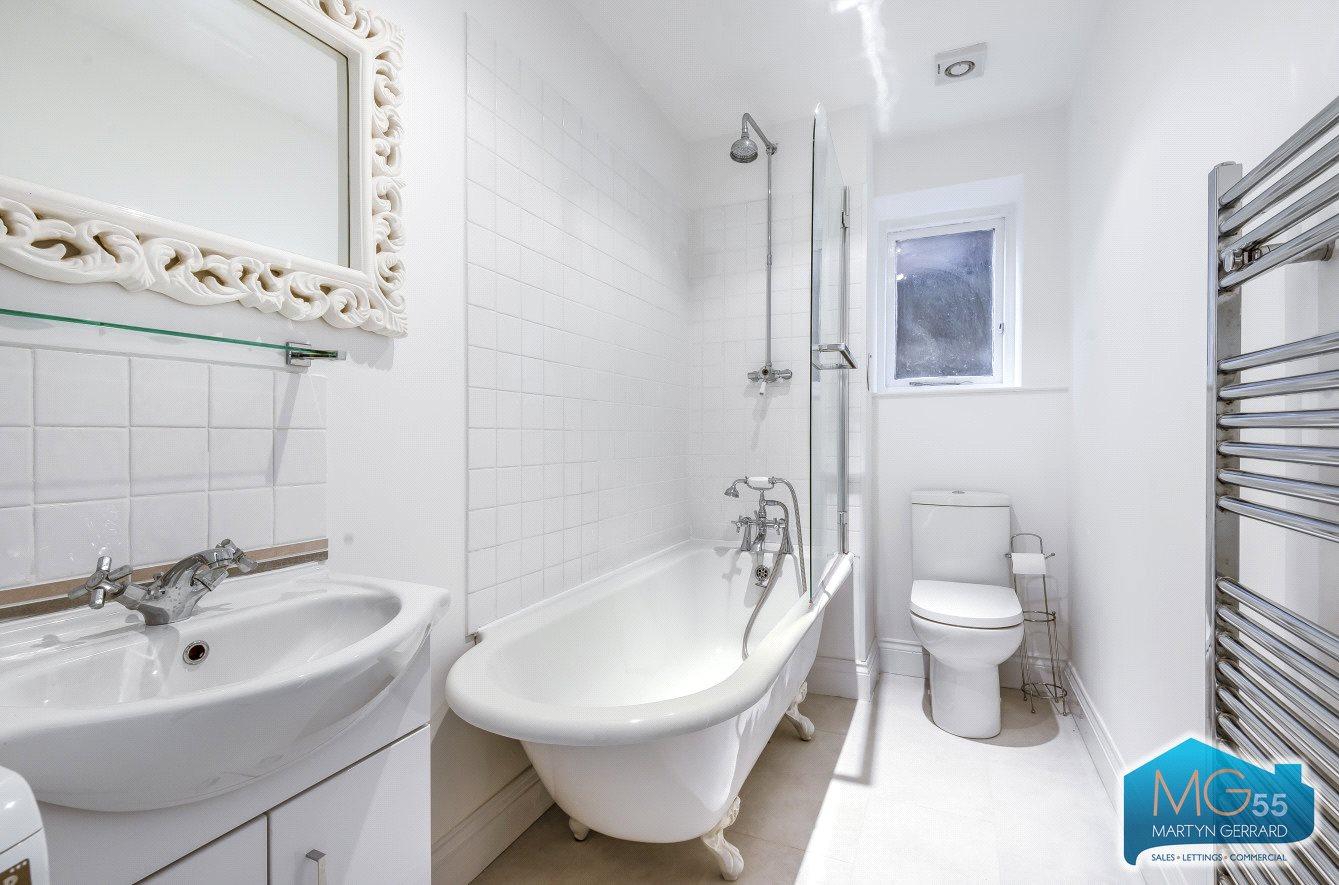 1 bedroom Apartment to rent - Martyn Gerrard