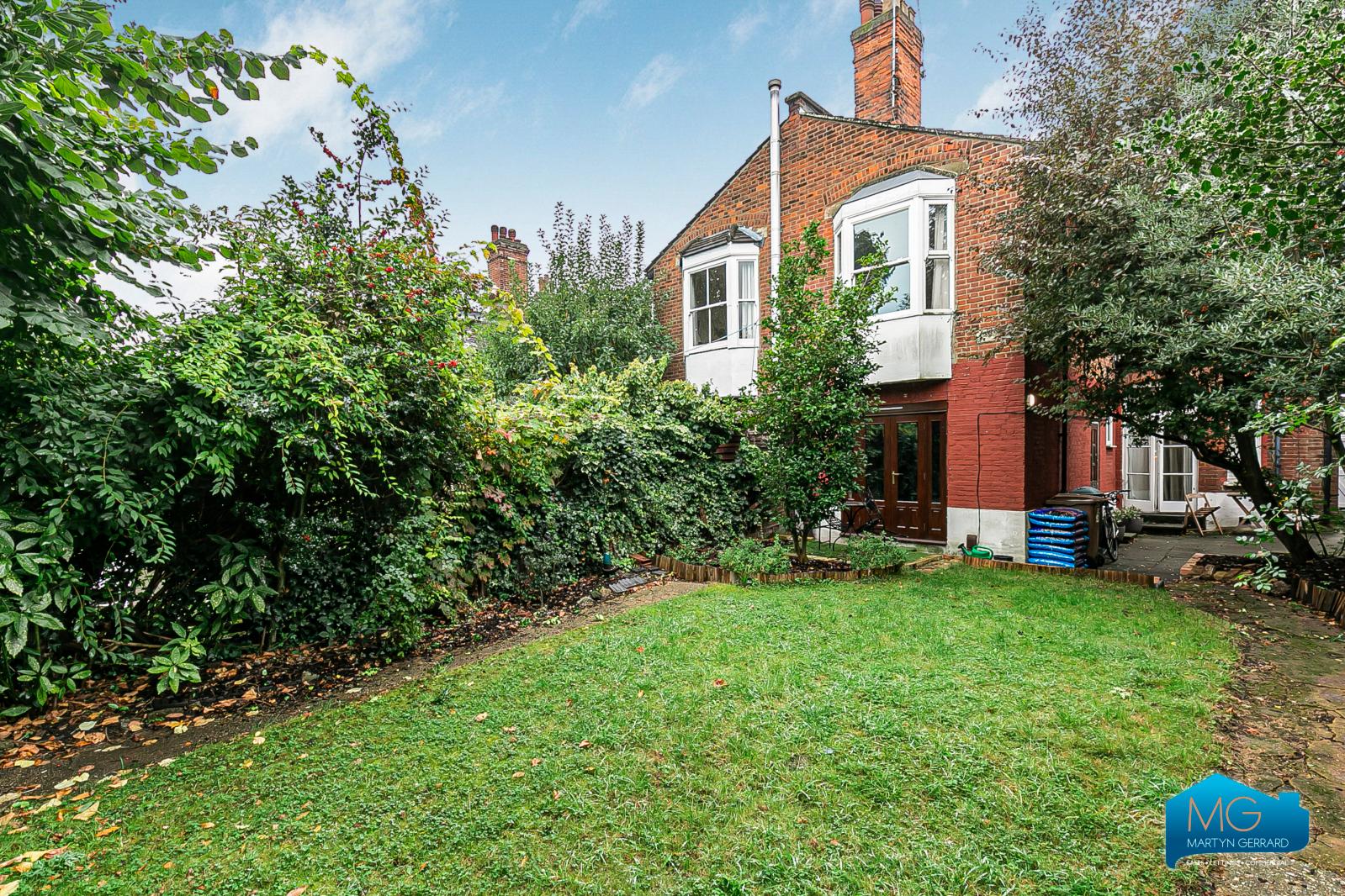 1 bedroom Apartment to rent - Martyn Gerrard