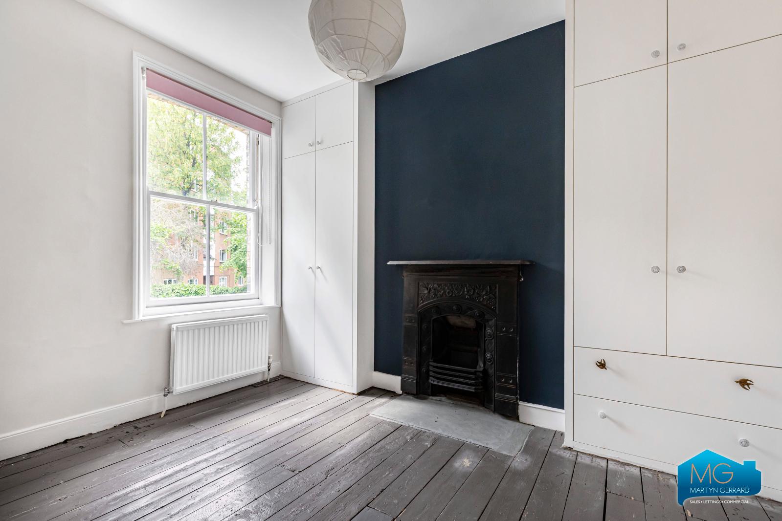 4 bedroom End of Terrace House to rent - Martyn Gerrard