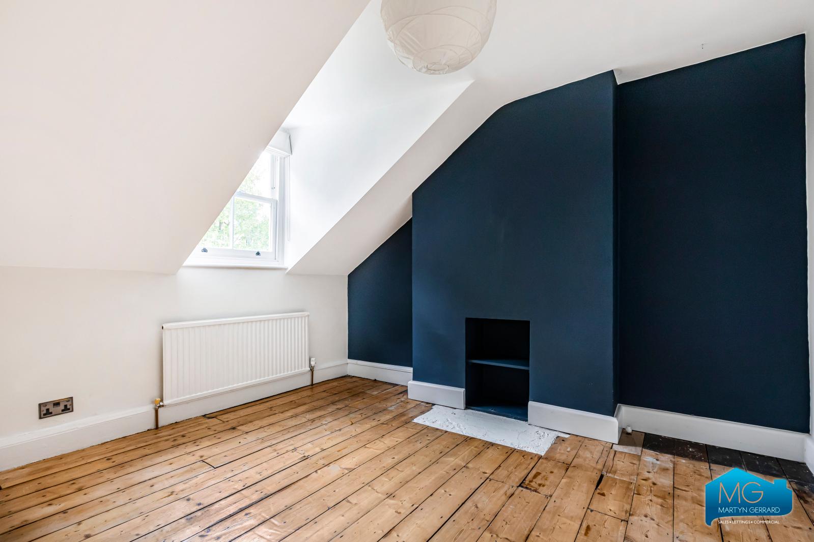 4 bedroom End of Terrace House to rent - Martyn Gerrard